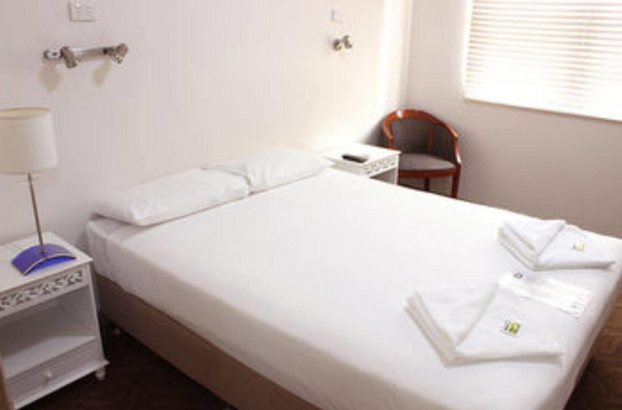Cbd Hotel Newcastle Esterno foto
