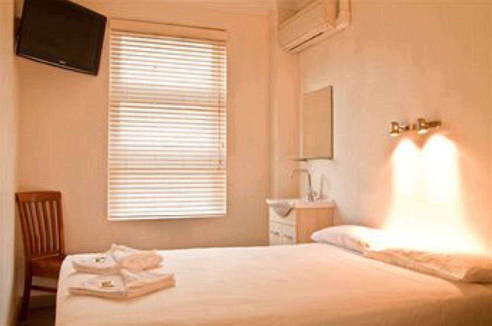 Cbd Hotel Newcastle Esterno foto