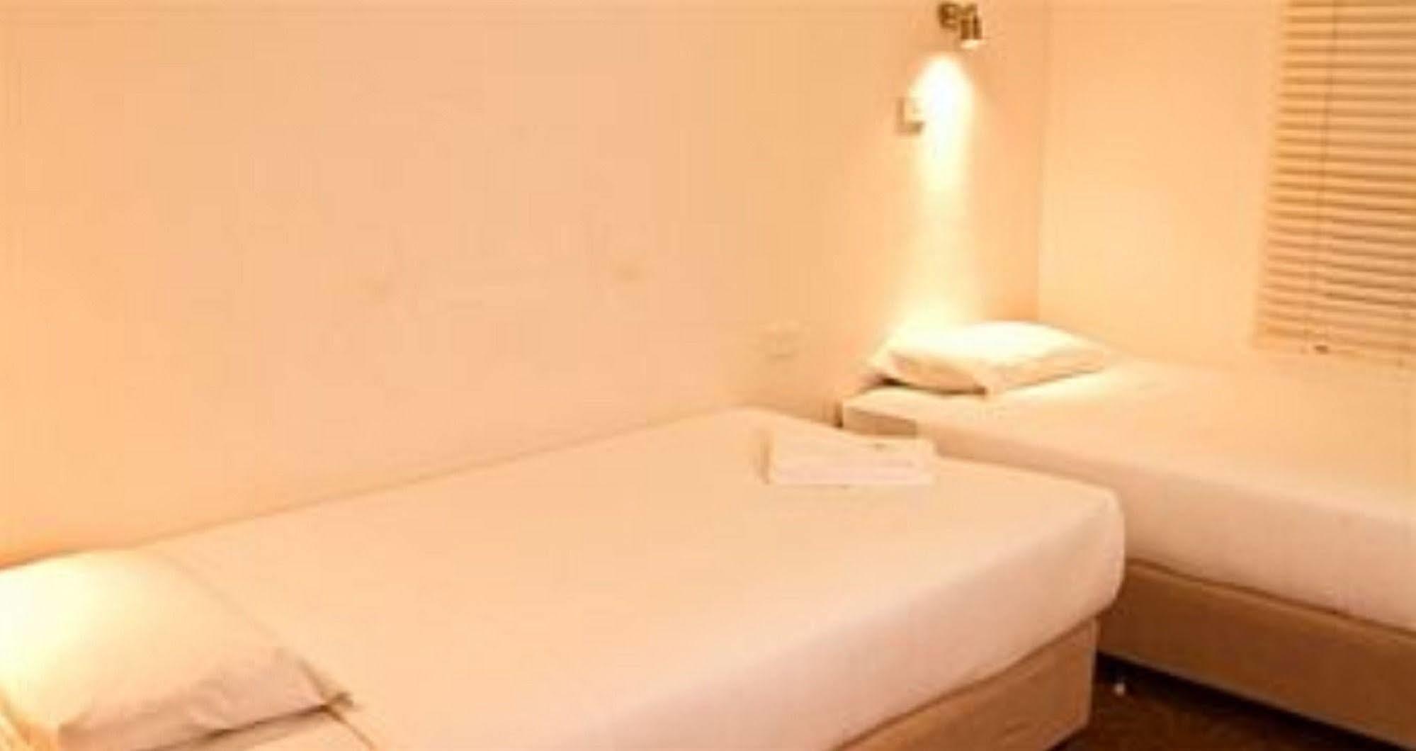 Cbd Hotel Newcastle Esterno foto